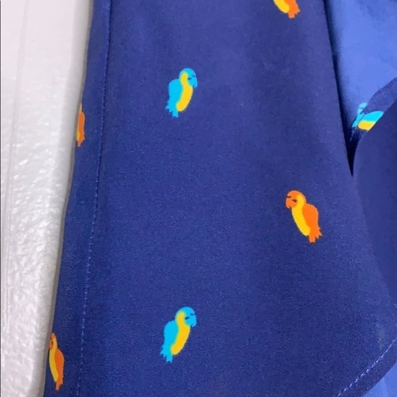 BCBGeneration Parrot Bird free flowing tulip short navy medium women’s - Picture 2 of 8